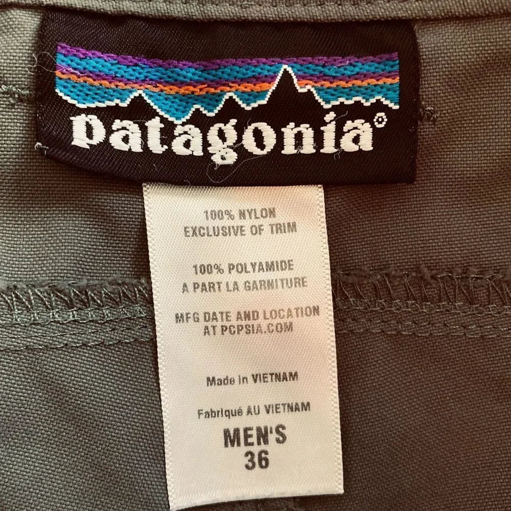 Patagonia Men's Roving Cargo Shorts Grey Green Style #57855 (Size 36)